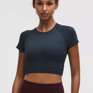 Lululemon True Navy Swiftly Tech Cropped Short Sleeve Shirt Size 4